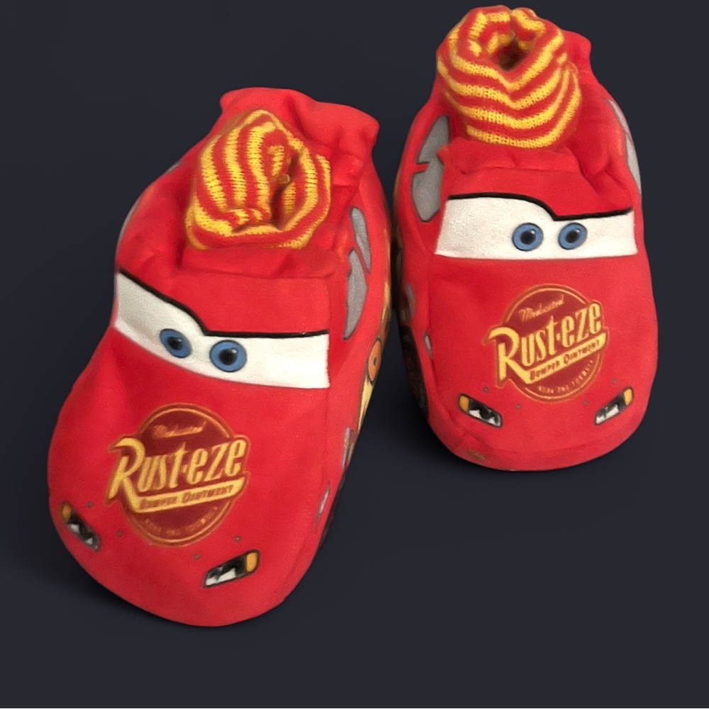 Disney Cars Lightning McQueen Red Plush Slippers